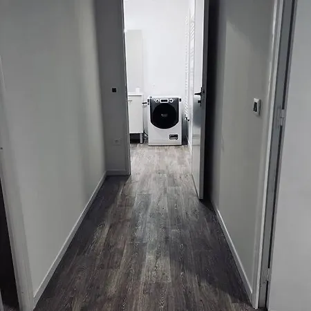 60m2 * 昂热